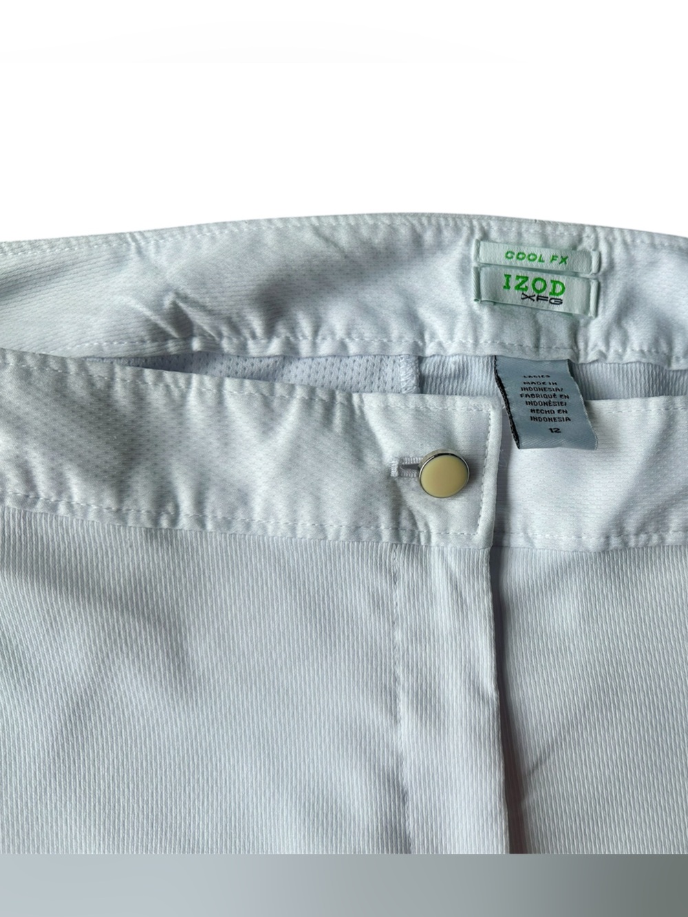 Pair of Izod XFG Cool FX Golf Capri’s - Picture 3 of 5